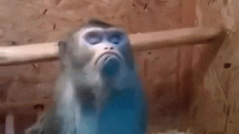 Kogda_on_sprashivaet_u_tebya_chto_ne_tak_ty_otvechaesh_nichego_a_potom_ves_den_cidish_vot_tak.gif